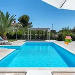 Luxurious In Holiday home