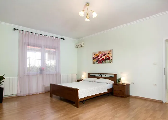 Beautiful In Nyaraló Póla