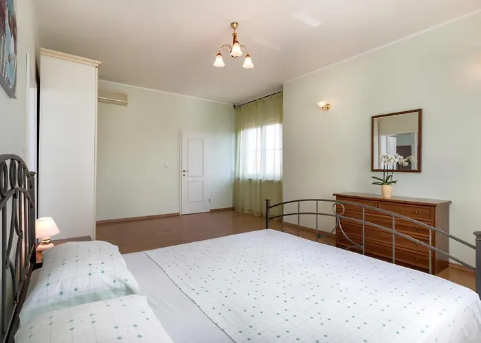 Holiday home Beautiful In Pula