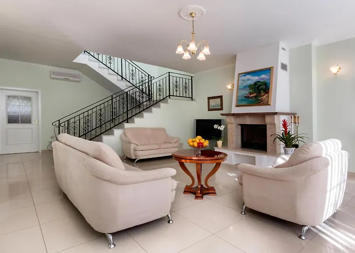 Beautiful In Nyaraló Póla