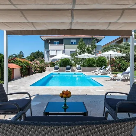 Stunning Home In Pula